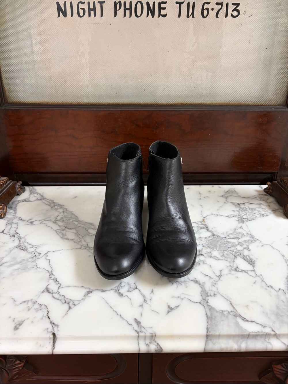 Munro Classic Black Leather Women’s Ankle Boots 11 SS